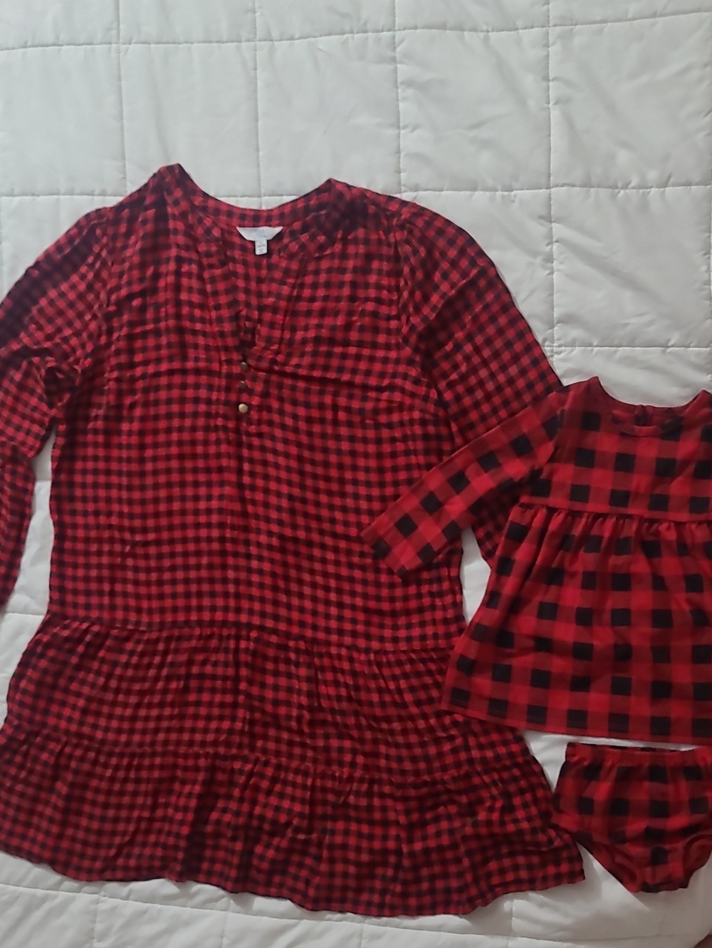 Mother/Daughter Dresses In Buffalo Plaid, M-Size L, D- Size 18M
